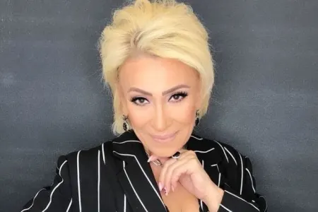 Evi olan Əməkdar artist mərkəzdə mənzil tələb edir - "UZAQDIR..."