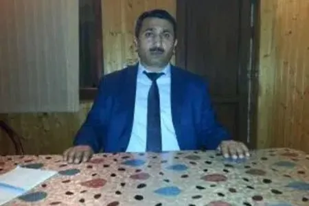 Təhsil şöbəsinin keçmiş işçisi özünü asdı - -icra başçısını tənqid edirdi
