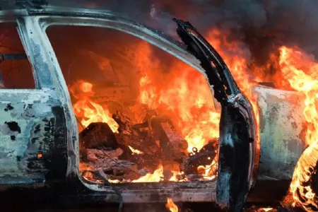 Bakıda "Mercedes", Neftçalada "Opel" - YANDI