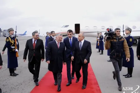 İordaniya kralı Azərbaycanda