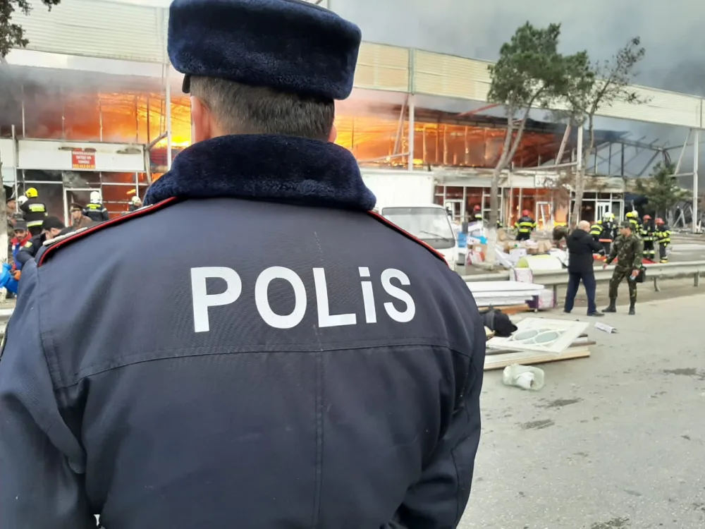 DYP rəisi yanğın ərazisində - yol hərəkətini tənzimlədi - FOTOLAR