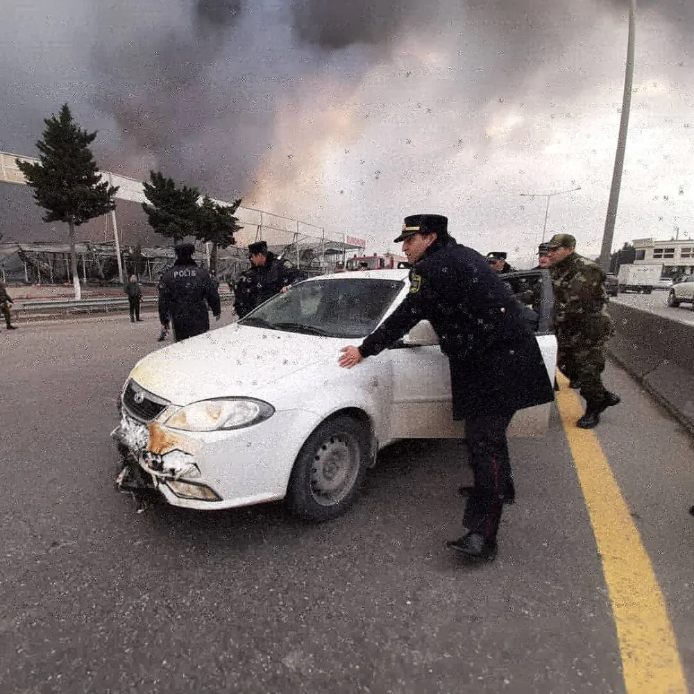 DYP rəisi yanğın ərazisində - yol hərəkətini tənzimlədi - FOTOLAR