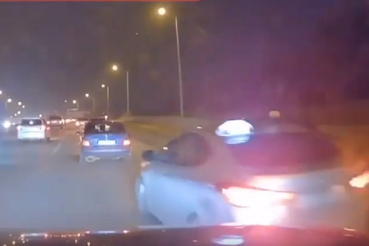 Bakı-Sumqayıt yolunda taksi sürücüsü hoqqa çıxartdı - – VİDEO