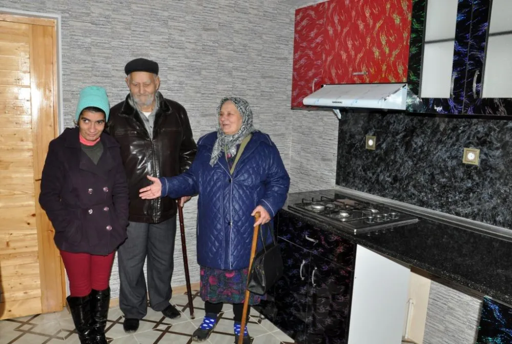 Bir qrup şəhid ailəsi və müharibə əlilinə - MƏNZİL VERİLDİ - FOTO