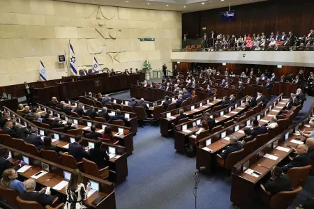 Bu ölkədə də parlament buraxıldı - NÖVBƏDƏNKƏNAR SEÇKİLƏR OLACAQ