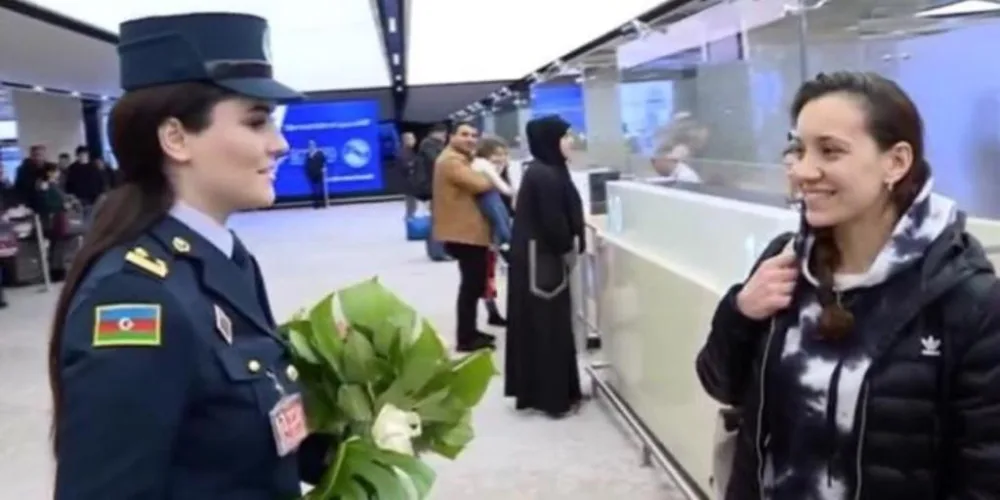 Ölkəmizə gələn 3 milyonuncu xarici qonaq belə qarşılandı- " - FOTOLAR