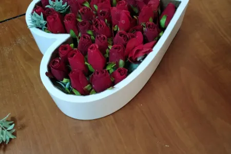 Ölkəyə gül səbətində narkotik - KEÇİRMƏK İSTƏDİLƏR - FOTOLAR