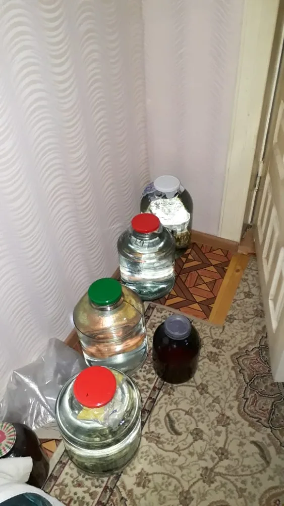 Mingəçevirdə aksizi olmayan naringi araqları - AŞKARLANDI - FOTO