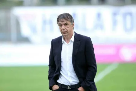 SON DƏQİQƏ! Azərbaycan futbol millisinin baş məşqçisi - İSTEFAYA GÖNDƏRİLDİ