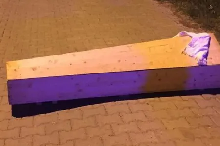 52 yaşında ölən qadını - 8 İL SONRA DƏFN ETDİLƏR