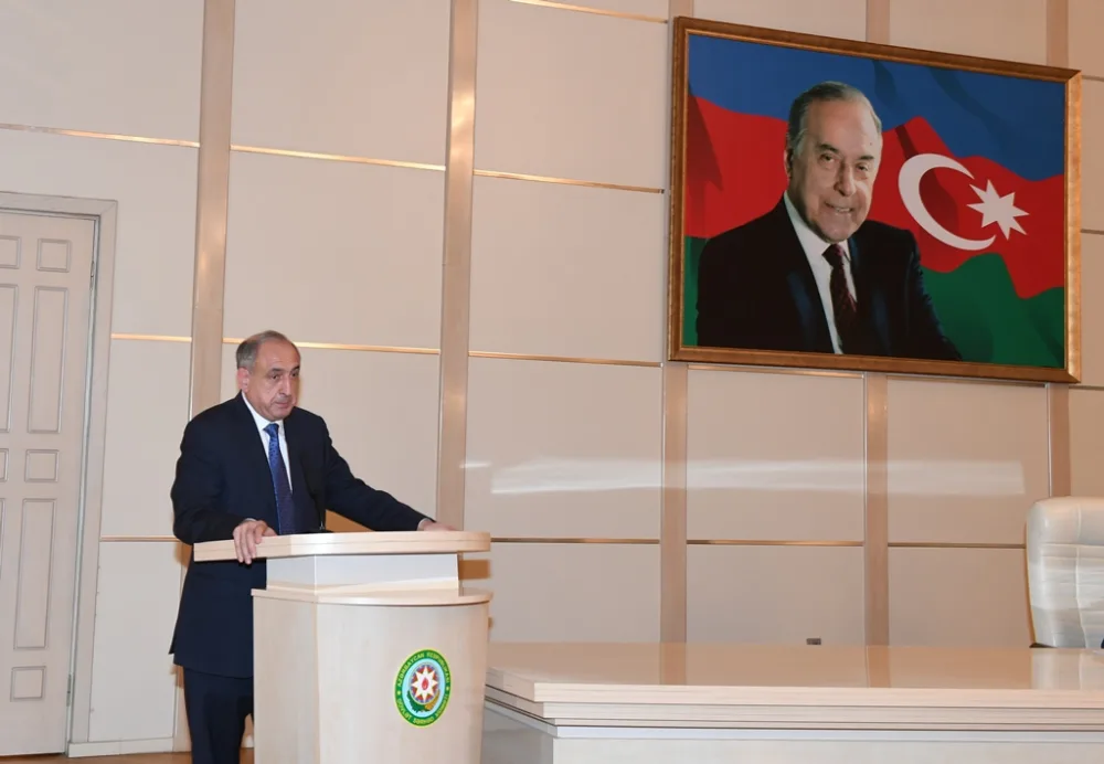 Elçin Quliyev müşavirə keçirdi