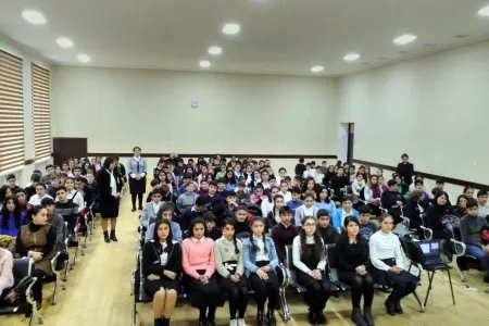 107,7 min vətəndaşa peşəyönümü məsləhət xidməti göstərildi - FOTO