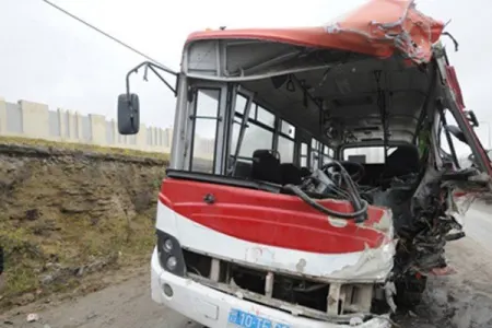 Bakıda avtobus sürücüsü yuxuladı - QƏZA