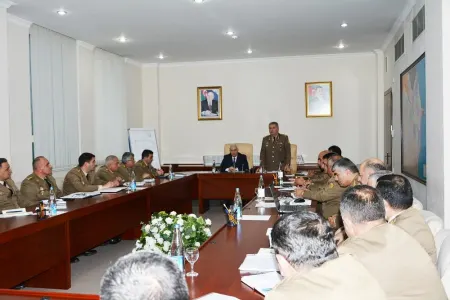 FHN-də “EuroHome”da baş vermiş yanğınla bağlı - MÜŞAVİRƏ KEÇİRİLDİ - FOTO