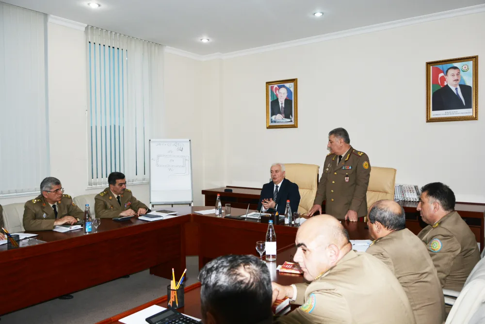 FHN-də “EuroHome”da baş vermiş yanğınla bağlı - MÜŞAVİRƏ KEÇİRİLDİ - FOTO