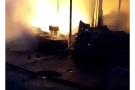 Bakının 3-cü mikrorayon bazarı belə yandı - -VİDEO
