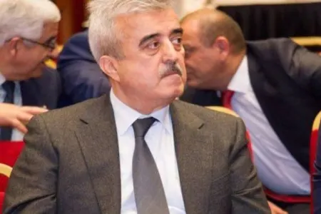 Etibar Məmmədov SİYAHIDA yoxdur