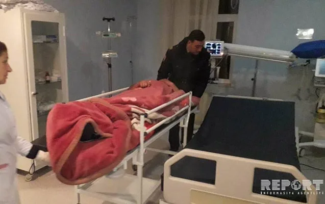 Bələdiyyə sədrinin oğulları kənd sakinini bıçaqladı