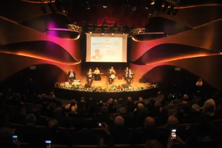 "Sona bülbüllər” mahnısından da əvvəl məşhurlaşan xanəndə