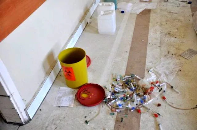 Köhnə xəstəxana binası - ƏXLAQSIZLIQ YUVASINA ÇEVRİLDİ - VİDEO