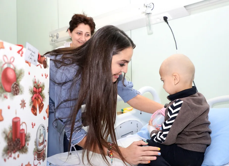 Leyla Əliyeva Onkologiya Mərkəzində olub - -FOTOLAR