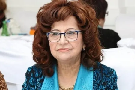 Xalq artisti xəstəxanadan evə buraxıldı