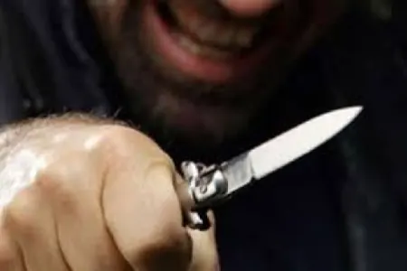 Gəncədə ata oğlunu bıçaqladı