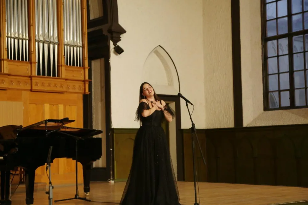 Fidan və Xuraman Qasımovalar vokal sənətinin sirlərini tələbələrlə bölüşdülər - FOTOLAR