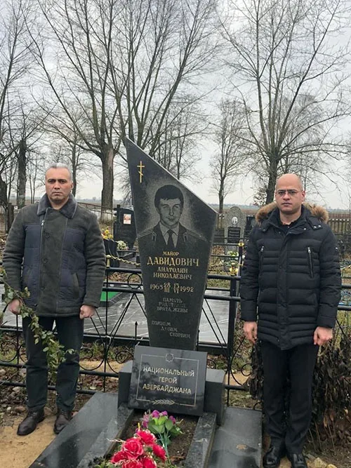 Hərbi attaşe Milli Qəhrəmanın anasını - ZİYARƏT ETDİ - FOTO