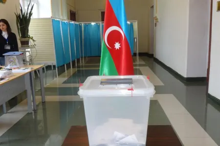 Parlament seçkilərinə rəsmən qatılan - siyasi partiyaların sayı 15-ə çatıb