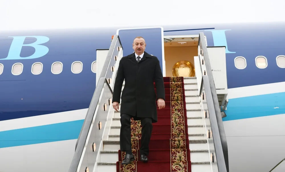 İlham Əliyev Rusiya Federasiyasına səfərə getdi - FOTO
