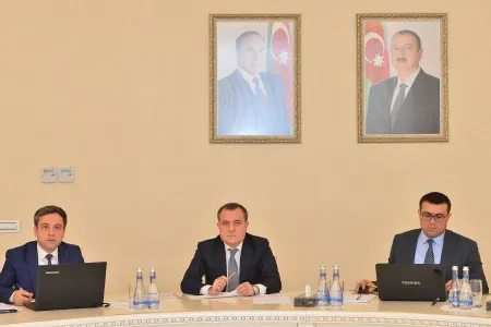 Təhsil naziri Sumqayıtda vətəndaşları qəbul edib - FOTO