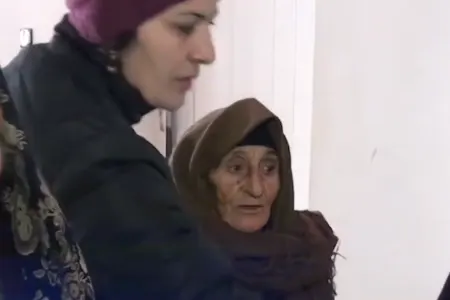 Azərbaycanın ən yaşlı seçicisi - SƏS VERİB