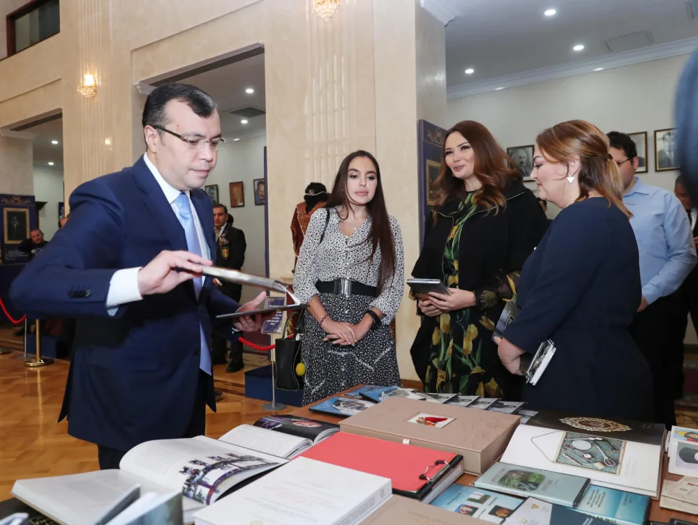 Leyla Əliyeva “And” tamaşasının premyerasında iştirak edib - -FOTOLAR