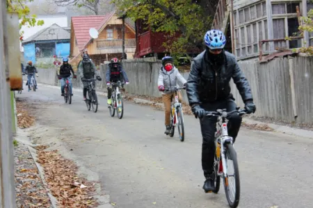 Yol polisi velosipedçiləri və mopedçiləri - NƏZARƏTƏ GÖTÜRDÜ