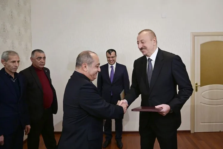 Prezident Qarabağ müharibəsi əlillərinə mənzil və avtomobillər - TƏQDİM ETDİ
