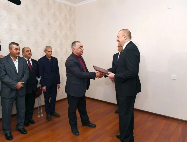 Prezident Qarabağ müharibəsi əlillərinə mənzil və avtomobillər - TƏQDİM ETDİ