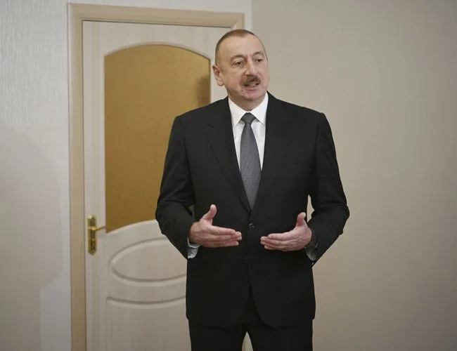 Prezident Qarabağ müharibəsi əlillərinə mənzil və avtomobillər - TƏQDİM ETDİ