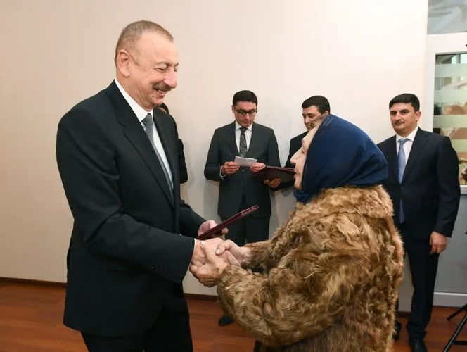 Prezident Qarabağ müharibəsi əlillərinə mənzil və avtomobillər - TƏQDİM ETDİ