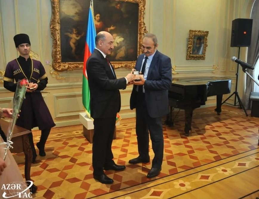 İncəsənət xadimlərinə mükafatlar təqdim edildi - FOTOLAR