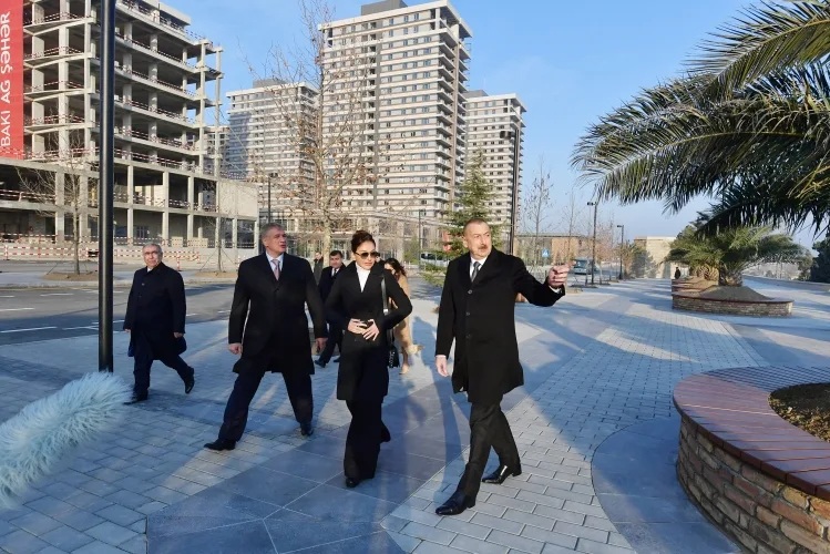 Prezident İlham Əliyev Bakı Ağ Şəhərdə olub - -FOTOLAR