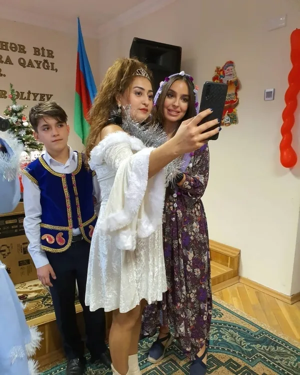 Leyla Əliyeva internat məktəbində olub - -FOTOLAR