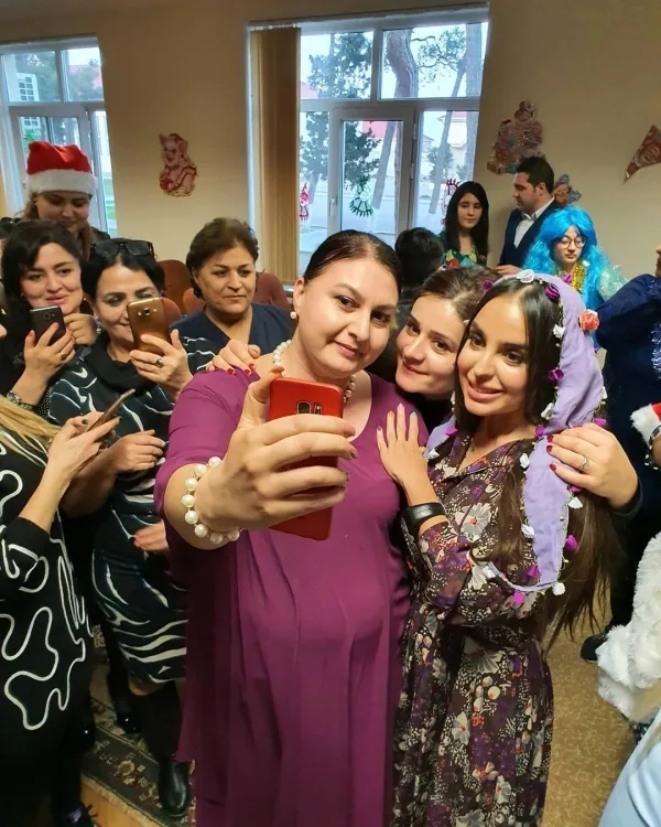 Leyla Əliyeva internat məktəbində olub - -FOTOLAR