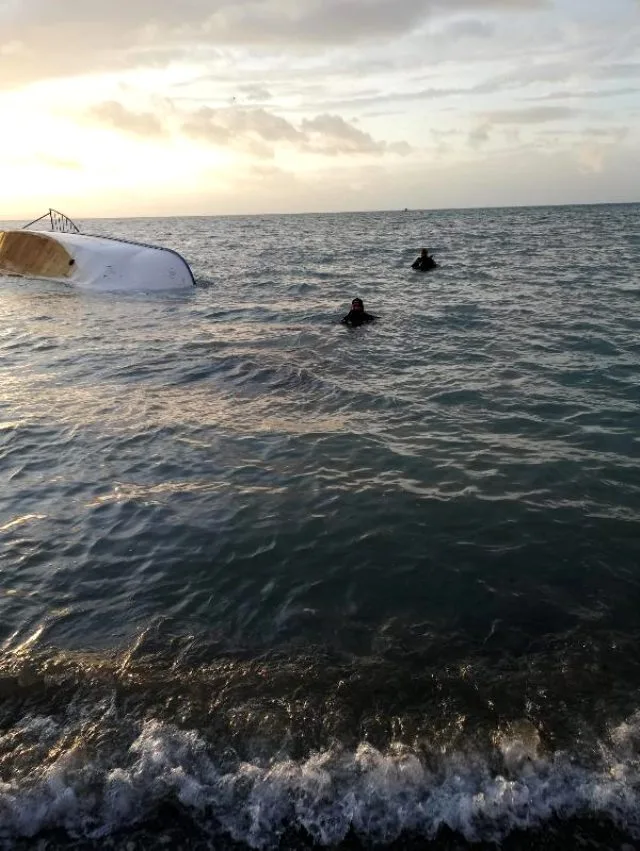 Gəmi batdı - 7 ÖLÜ, 64 YARALI - VİDEO