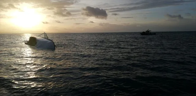 Gəmi batdı - 7 ÖLÜ, 64 YARALI - VİDEO