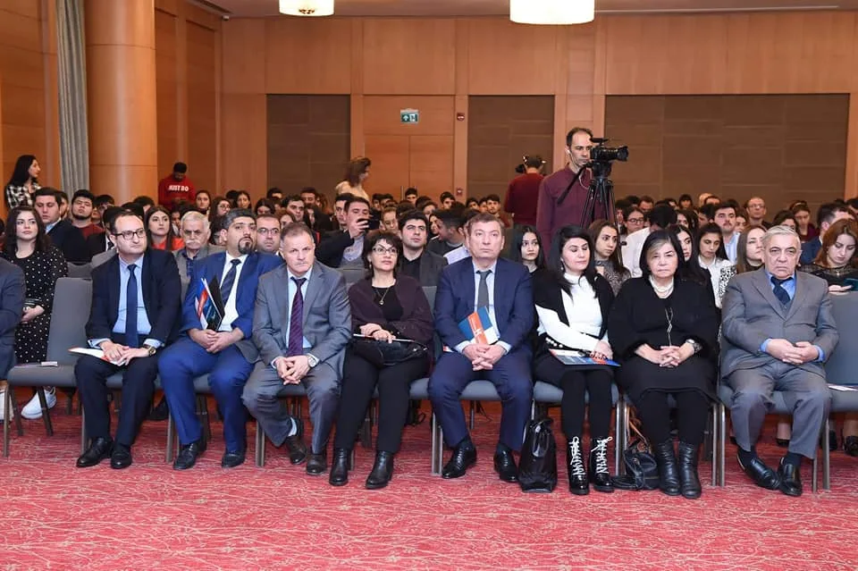 Qarabağla bağlı sənədli filmlər təqdim olunub - FOTOLAR