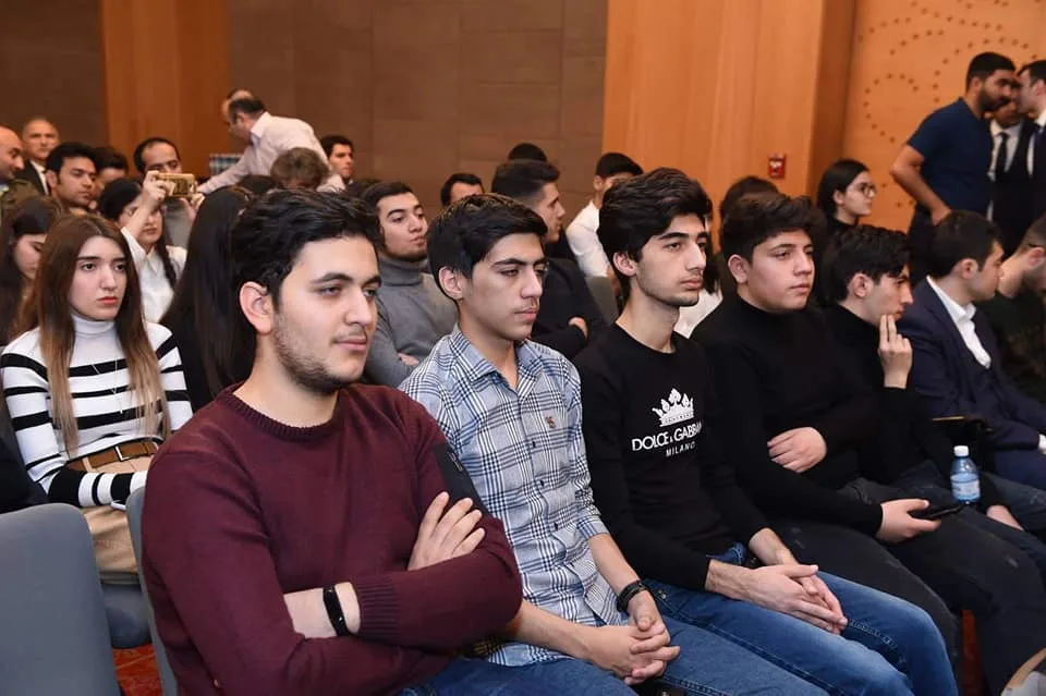 Qarabağla bağlı sənədli filmlər təqdim olunub - FOTOLAR