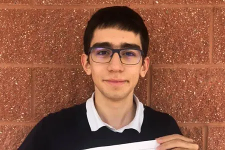 15 yaşlı azərbaycanlı ABŞ universitetinə qəbul oldu