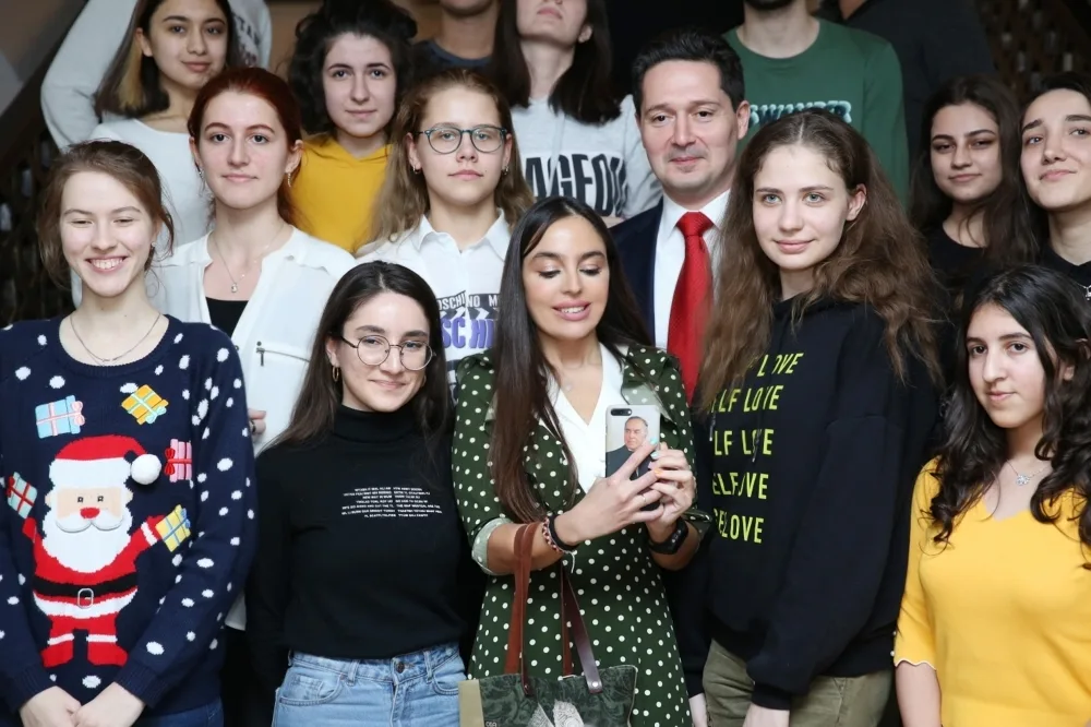 Leyla Əliyeva poeziya gecəsində iştirak edib - -FOTO