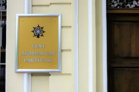 YAP-ın iclası başa çatdı: Əksər deputatların adları... - SON DƏQİQƏ- YENİLƏNDİ